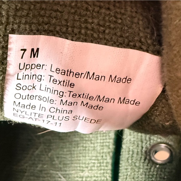 Tretorn Green Suede Women's Sneakers Size 7 GUC - see photos for wear - Picture 6 of 6